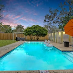 Island Oasis, Pool+Hot Tub+Games