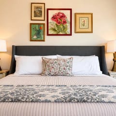 The Jardin Elm Suite | Near Downtown