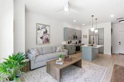 The Jardin Jasmine Suite | Near Downtown - Image 2