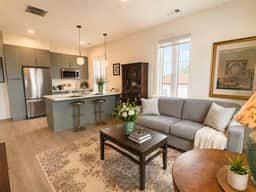 The Jardin Marigold Suite | Near Downtown - Image 4