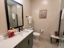The Jardin Petal Suite | Near Downtown - Image 5