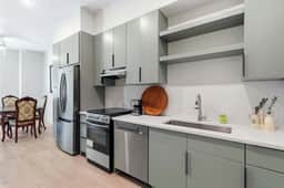 The Jardin Myrtle Suite | Near Downtown - Image 3