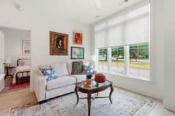 The Jardin Tulip Suite | Near Downtown - Image 3