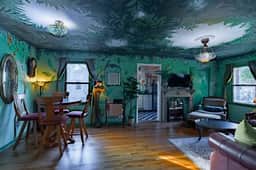 Antique Garden Retreat - Image 5