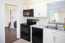 Midtown Cottage in Savannah - Image 5