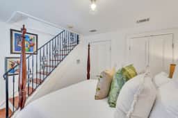 Charming Monterey Square Carriage House - Image 2
