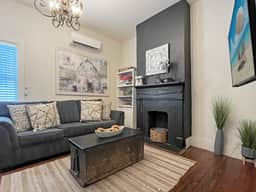 Home In South Historic District with Hot Tub - Image 3
