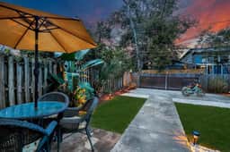 Historic Forsyth Victorian Home | Downtown Savanna - Image 2