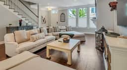 Manior De Luxe Near Forsyth Park - Image 4