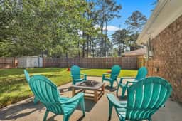 Serene garden home near Savannah - Image 2