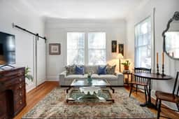 Charming 2BR/1BA in a Restored 1920s Savannah Home - Image 3