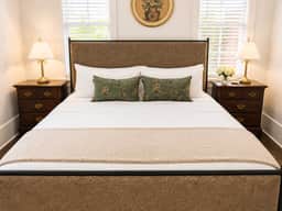 The Gilded Magnolia | Historic Savannah Stay - Image 3