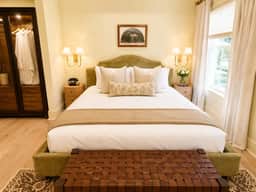 Soju's Room at Keystone Hotel - 205 - Image 2
