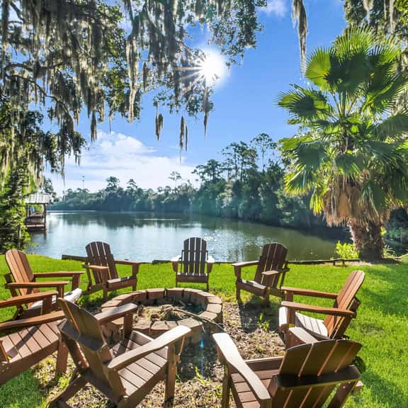 Lakeside Talahi Retreat: 5BR+Apt | Pool & Hot Tub - Image 1