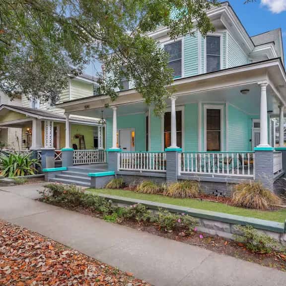 Historic Downtown Victorian Home Near Forsyth - Image 1