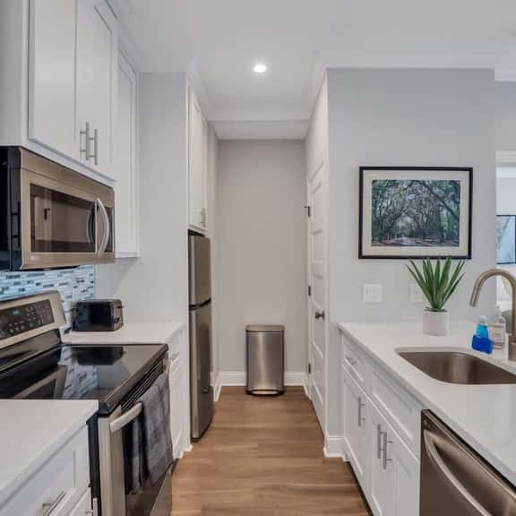 De Luxe Chalet Near Forsyth Park - Image 1
