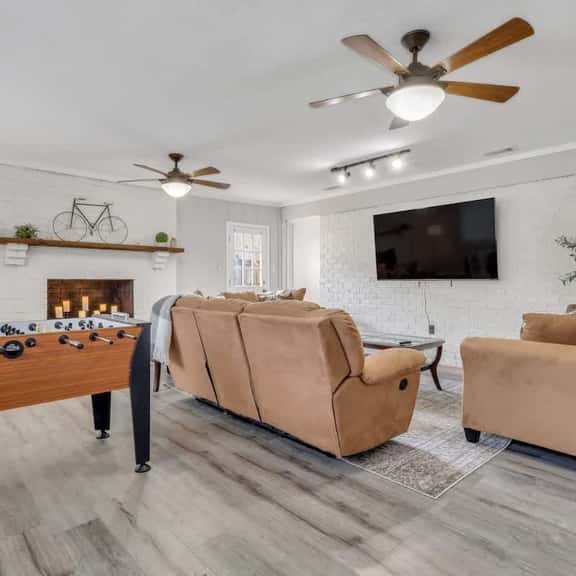 Enjoy Savannah 4BR w/King Bed - Image 1