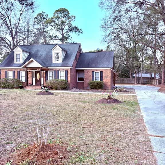 Oak Leaf Retreat | Spacious Family Home near GSU - Image 1