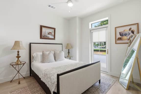 The Jardin Jasmine Suite | Near Downtown - Image 4