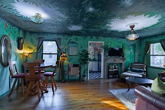 Antique Garden Retreat - Image 5