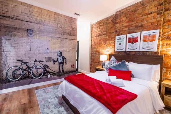The SCAD District Loft | 1BR on MLK Blvd - Image 3