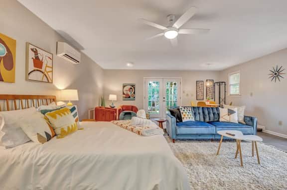 Lakefront Carriage House near Savannah & Tybee - Image 3