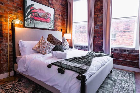 SCAD District | 3BR Dual Loft (2 Units) on MLK Blv - Image 2
