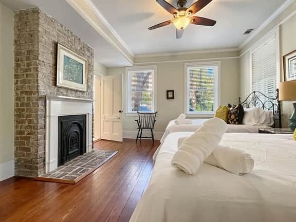 Historic Hideaway on Forsyth - Image 2