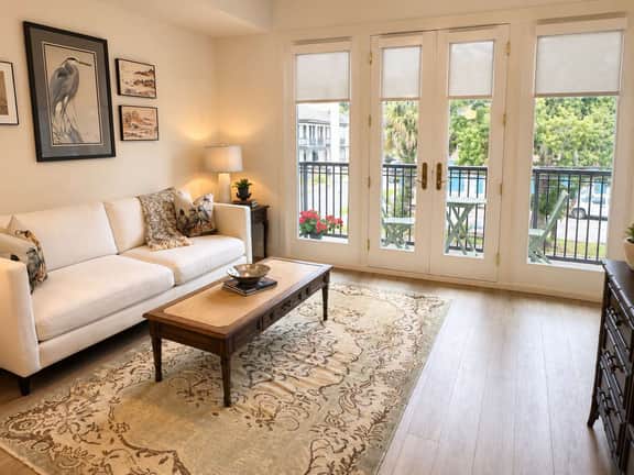 The Jardin Briar Suite | Near Downtown - Image 4