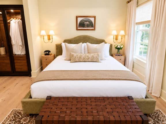 Soju's Room at Keystone Hotel - 205 - Image 3