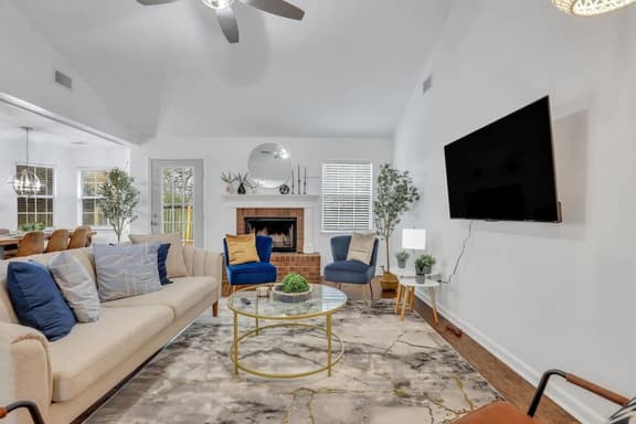 Restful Escape near Savannah - Image 1
