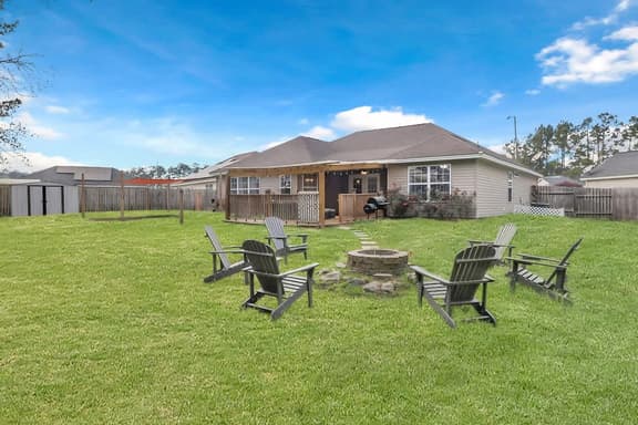 Oasis near Savannah | Lakefront Retreat + Game roo - Image 1