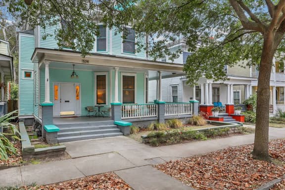 Historic Forsyth Victorian Home | Downtown Savanna - Image 1