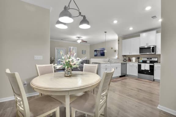 Modern Townhome in Pooler | Pool & Trails - Image 1