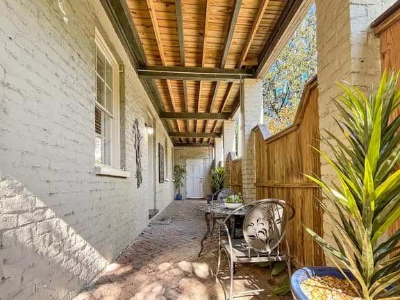 Historic Hideaway on Forsyth - Image 1
